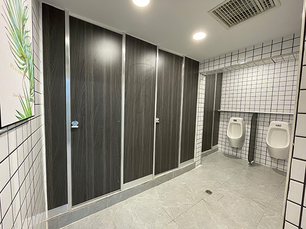 衛(wèi)生間隔斷JS