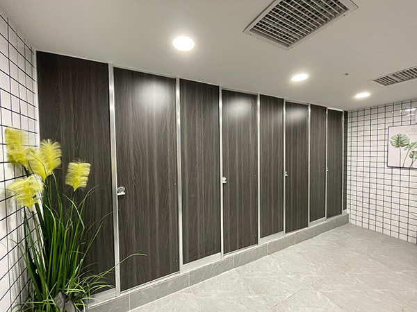 衛(wèi)生間隔斷JS